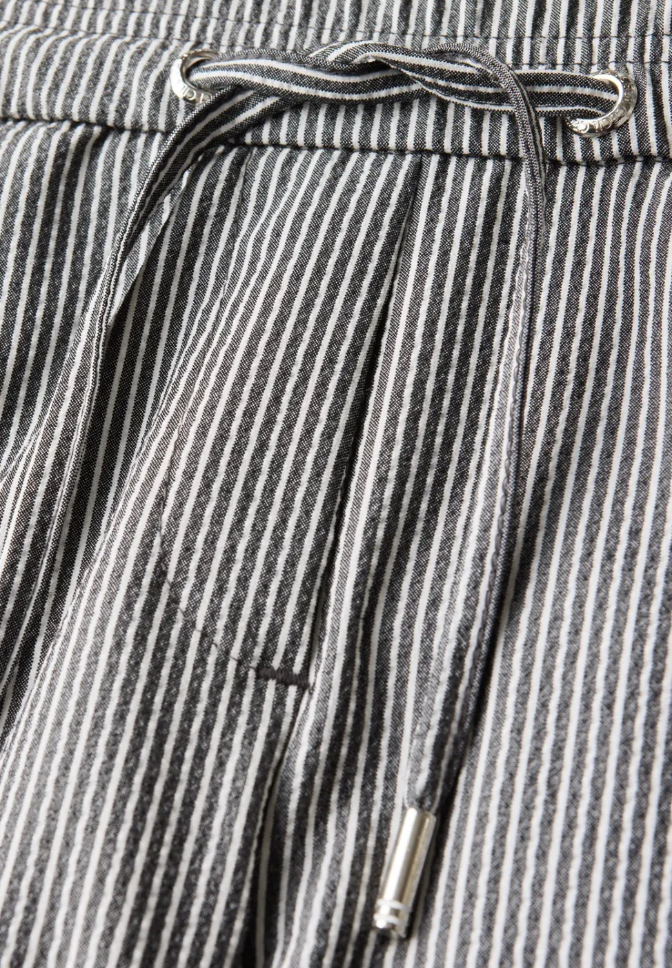 Gestreifte Seersucker Hose
