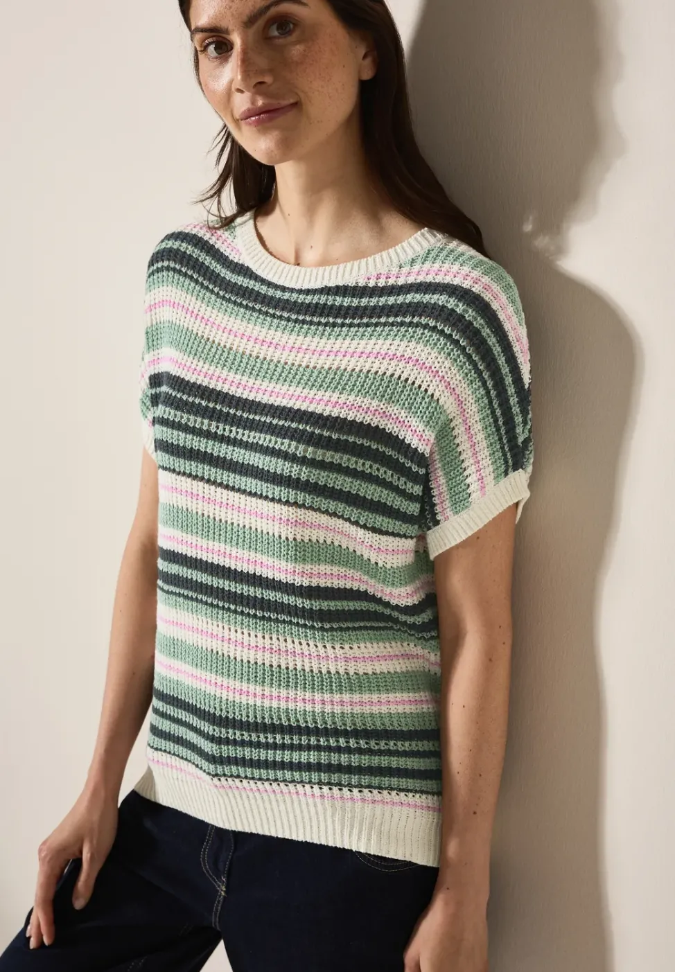 Gestreifter Pullover
