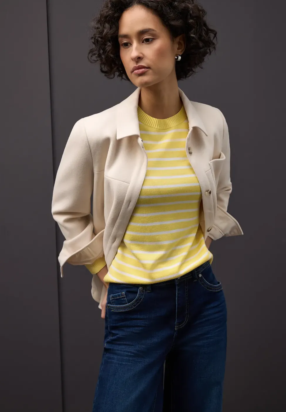 Gestreifter Pullover