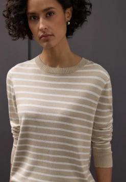 Gestreifter Pullover