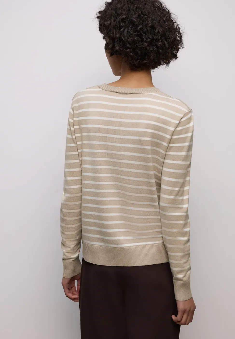 Gestreifter Pullover