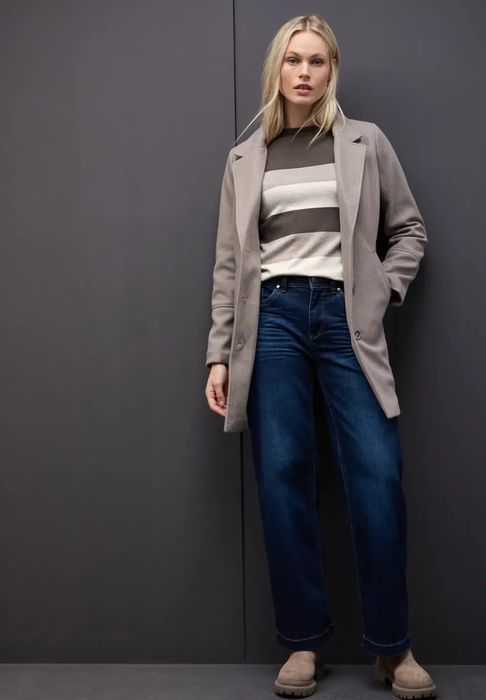 Gestreifter Pullover