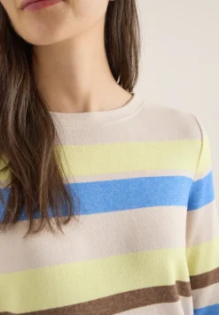 Gestreiftes Shirt