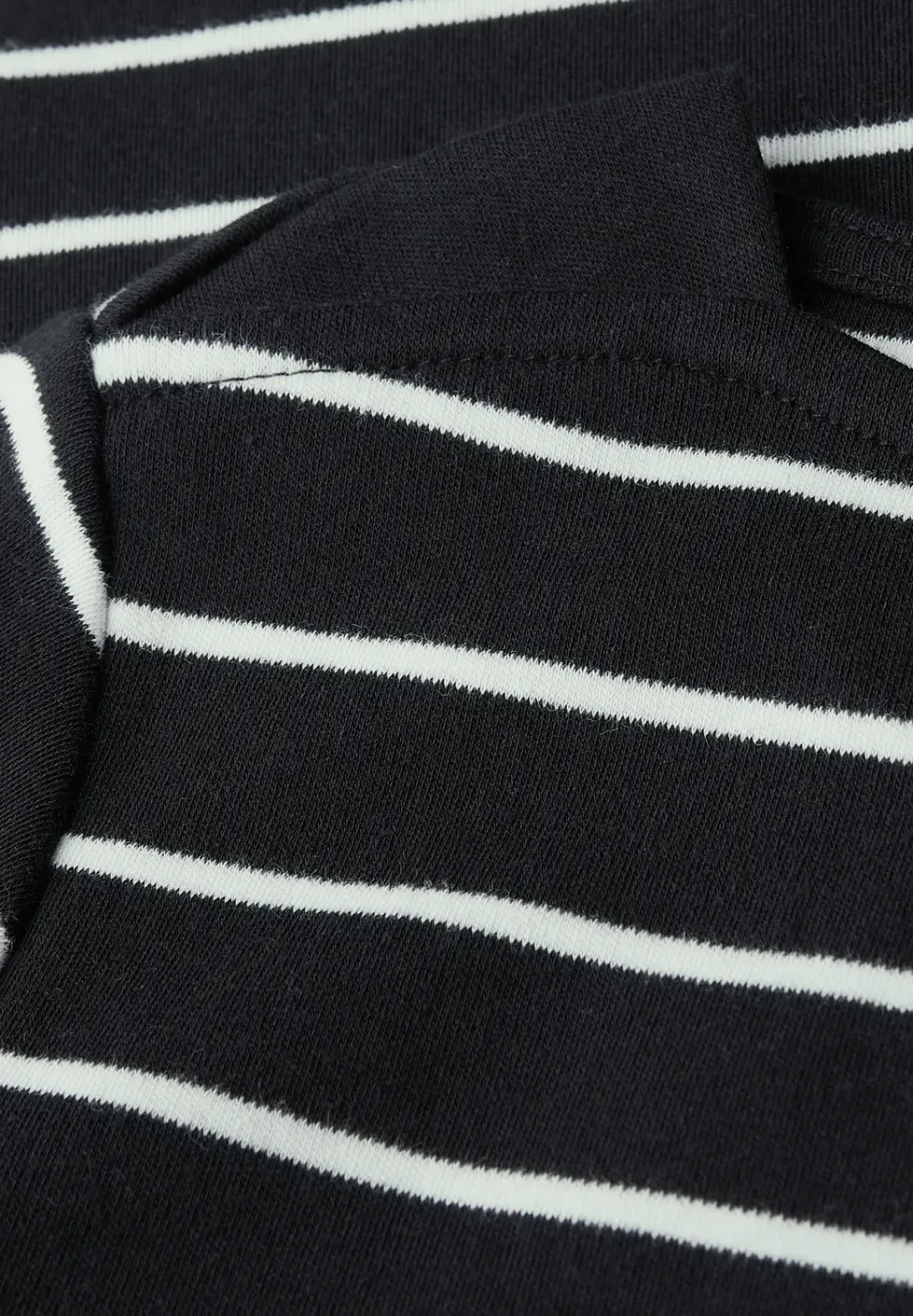 Gestreiftes Basic Shirt