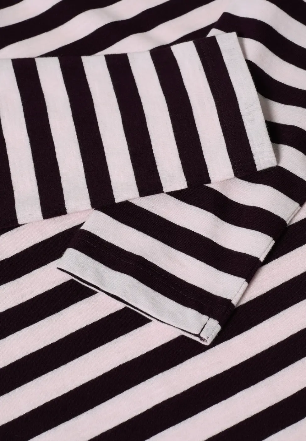 Gestreiftes Basic Shirt