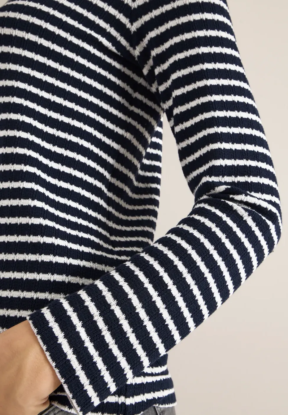 Gestreiftes Langarmshirt