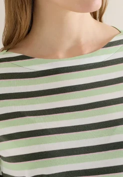 Gestreiftes Shirt