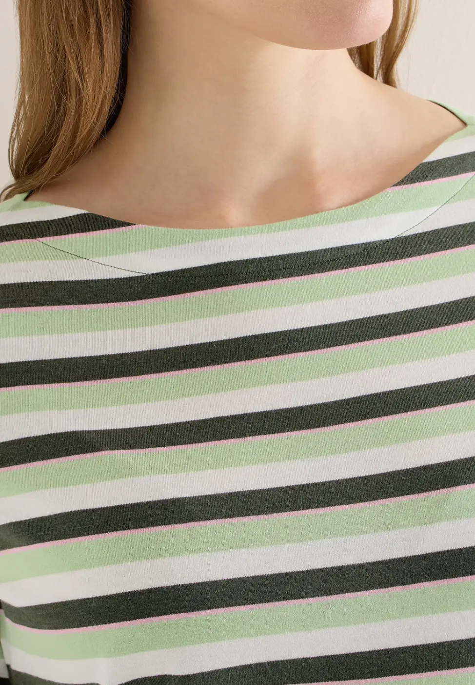 Gestreiftes Shirt