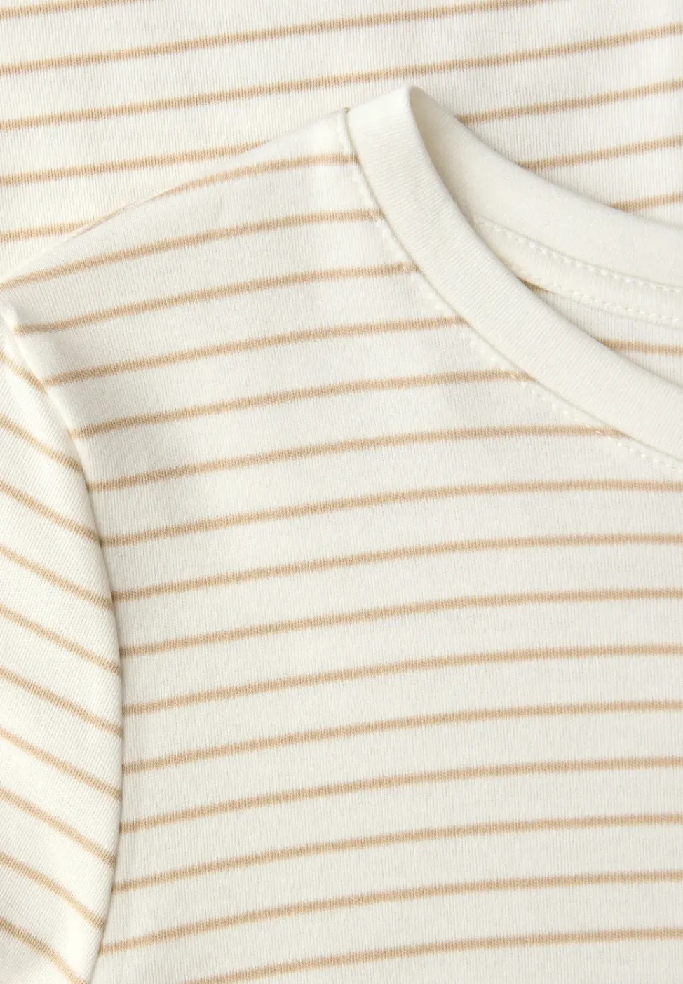 Gestreiftes Shirt