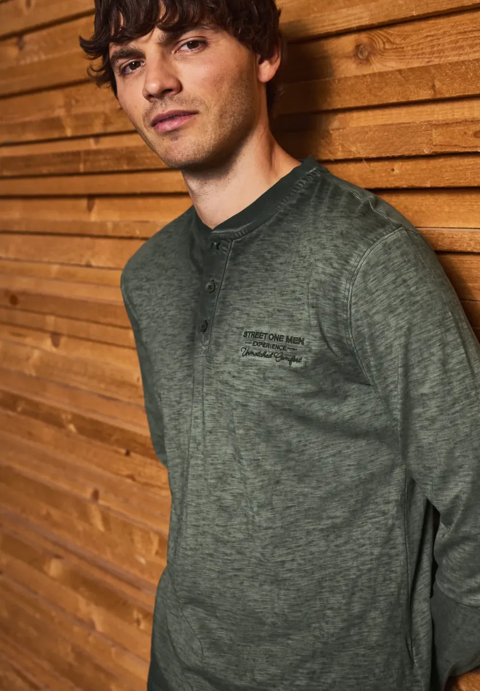 Henley Langarmshirt