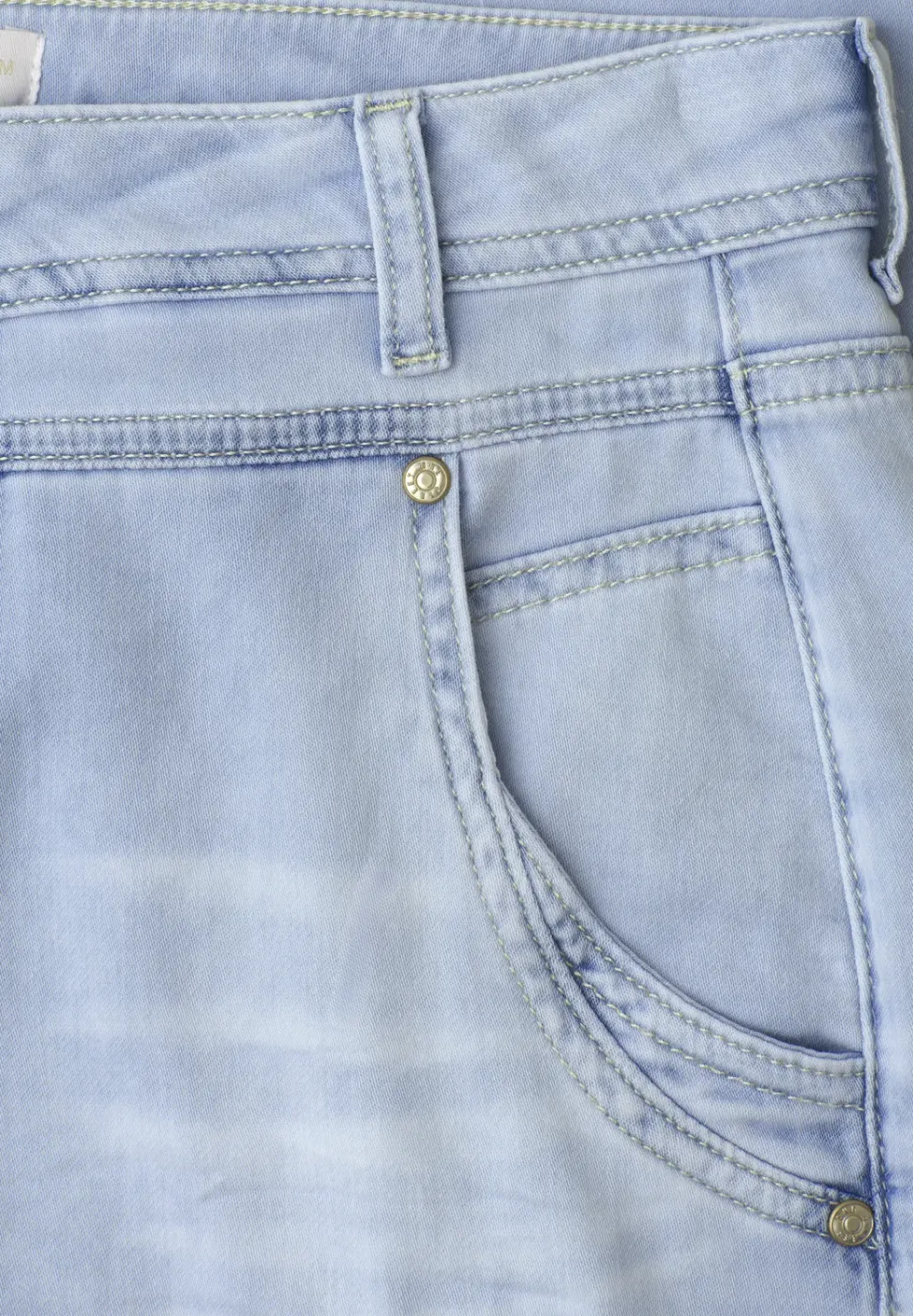 High Waist Barrel Leg Jeans im Loose Fit