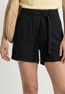 High Waist Shorts mit Gürtel
