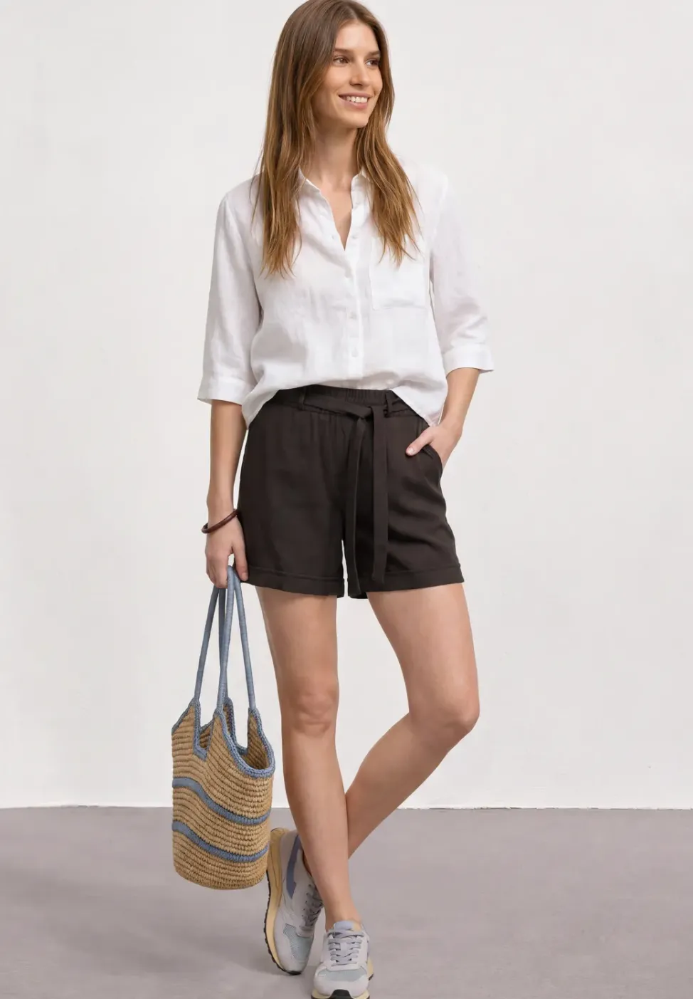 High Waist Shorts mit Gürtel