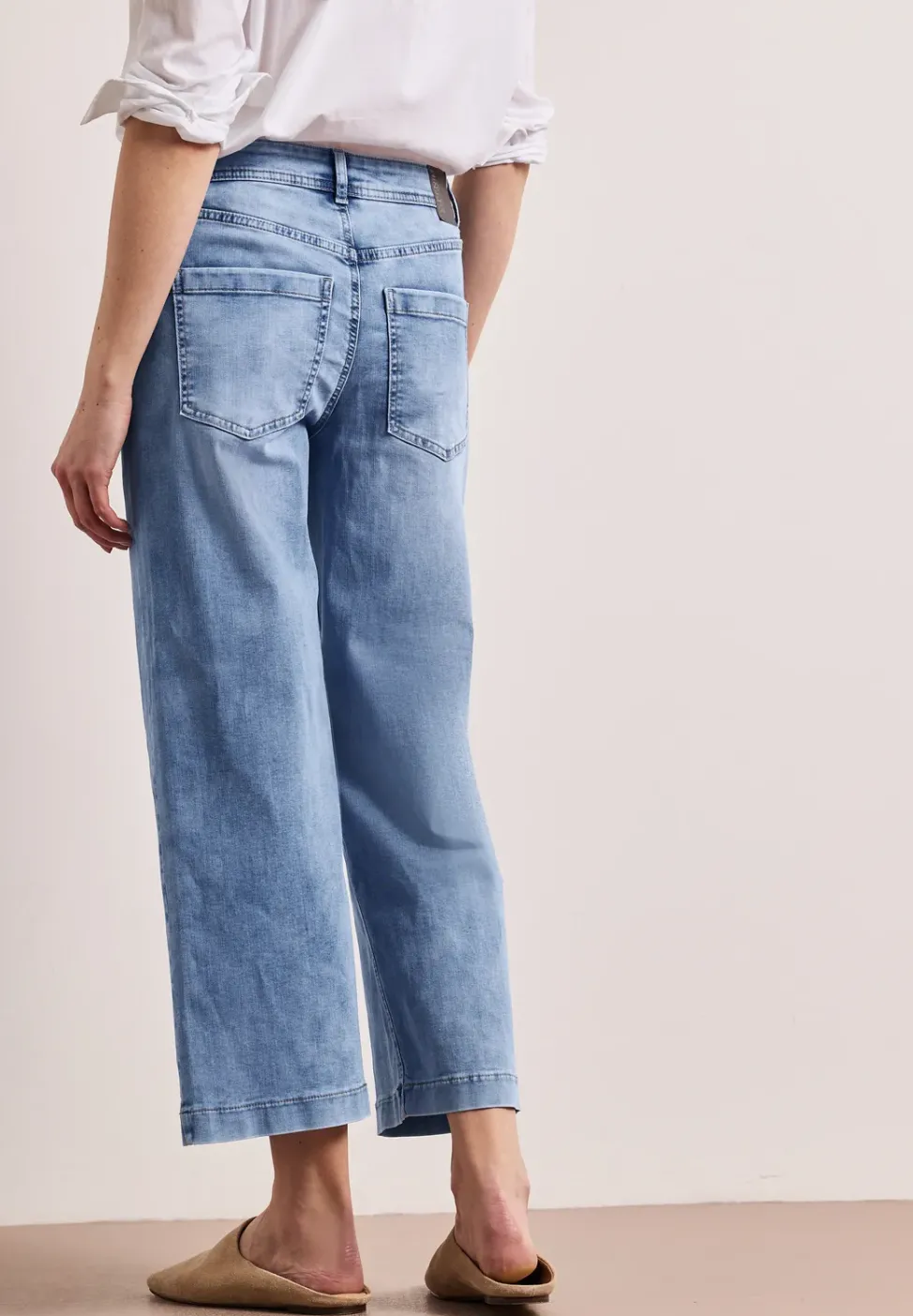 High Waist Wide Leg Jeans im Loose Fit