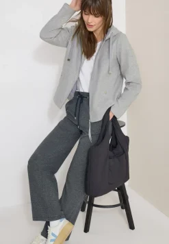 Hoodie Jacke in Woll-Optik