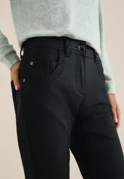 Hose im Leder-Look