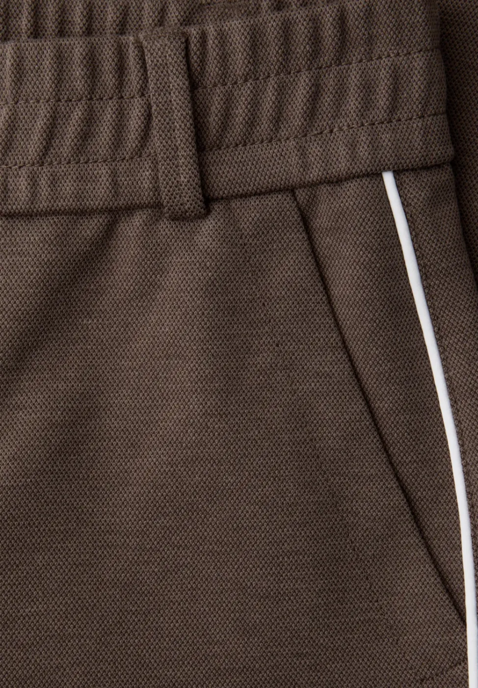 Hose mit Tape-Detail