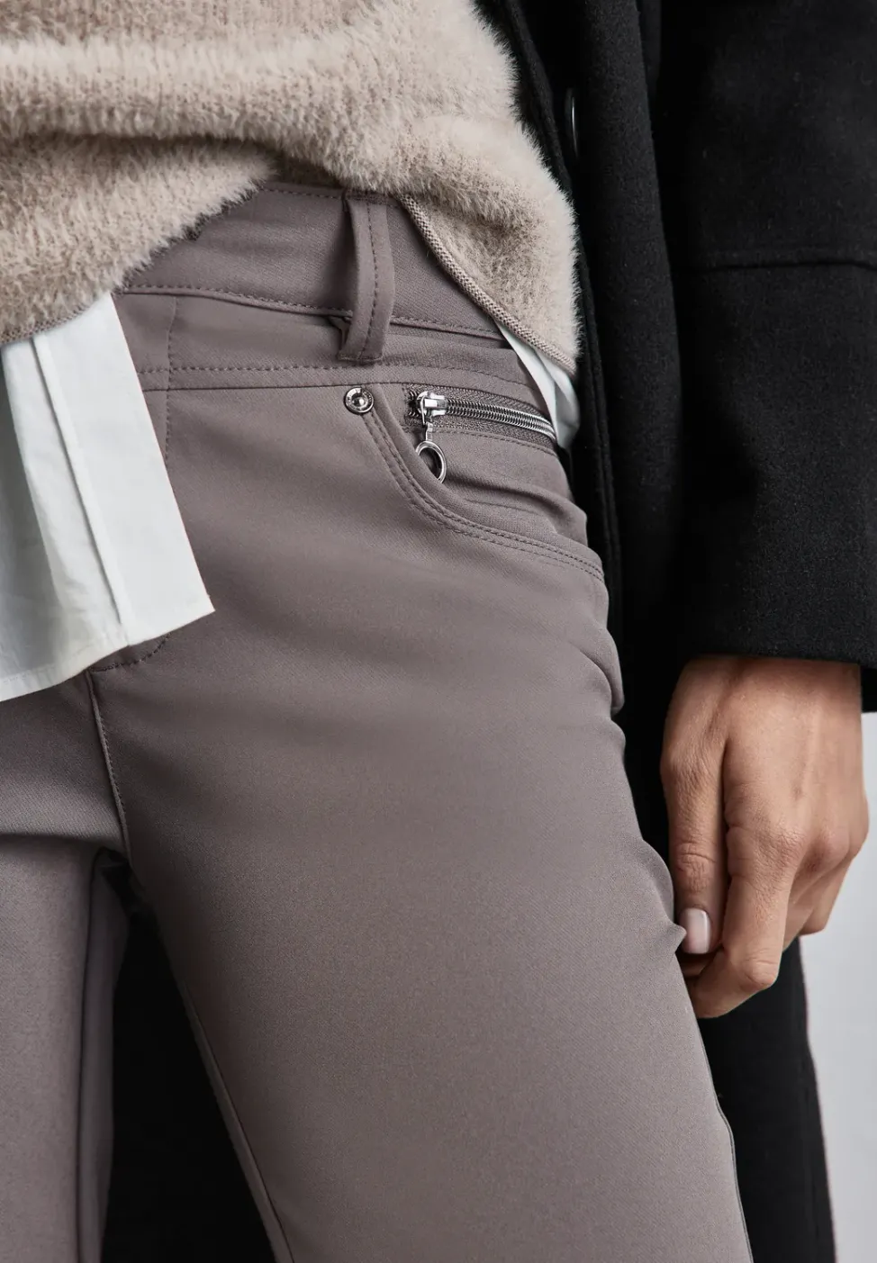 Hose mit Zipper Details