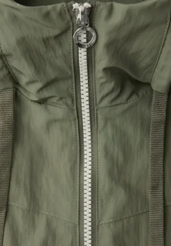 Jacke mit Kapuze und Zipper