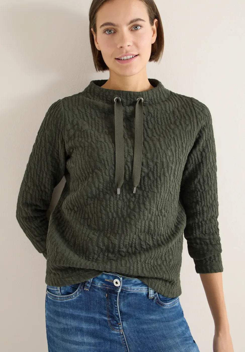 Jacquard Funnel Neck Shirt