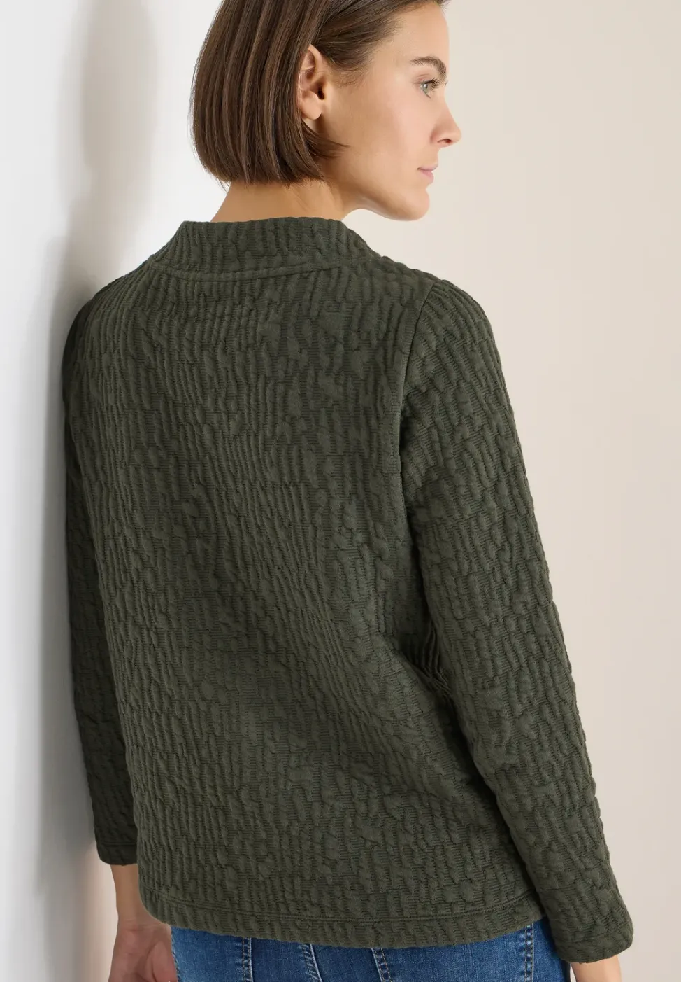 Jacquard Funnel Neck Shirt