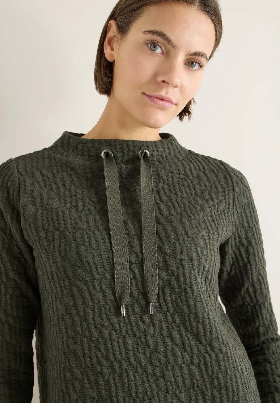 Jacquard Funnel Neck Shirt