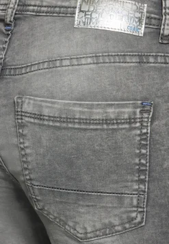 Jeans im Slim Fit