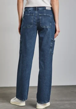Jeans im Cargo Look