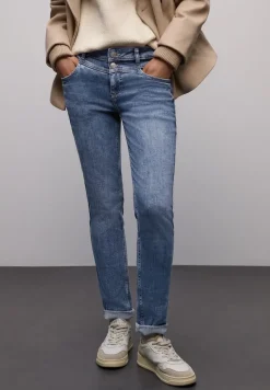 Jeans im Casual Fit
