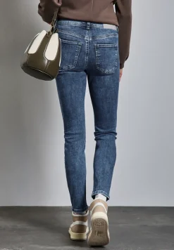 Jeans im Slim Fit