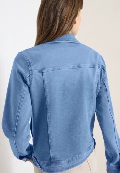 Jeansjacke mit Brusttaschen und Knöpfen