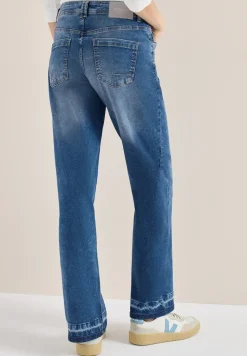 Jeans mit Saumdetail