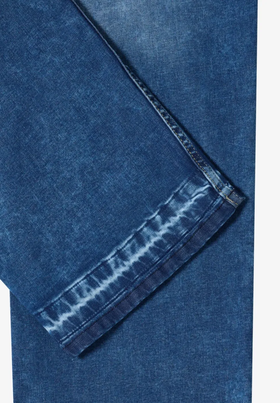 Jeans mit Saumdetail