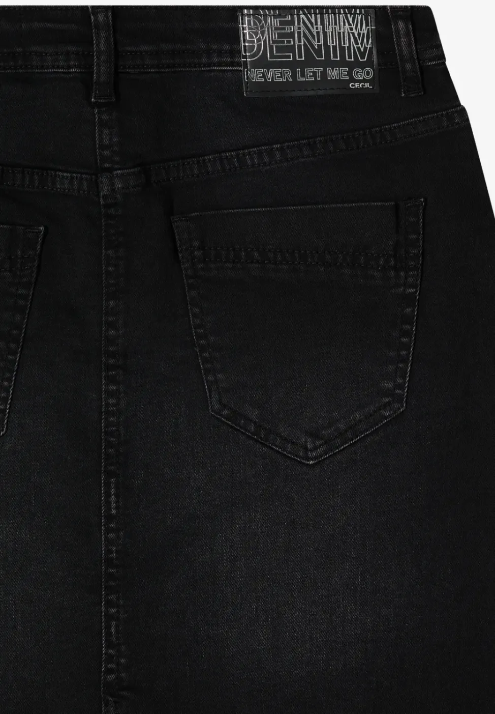 Jeansrock mit Nieten