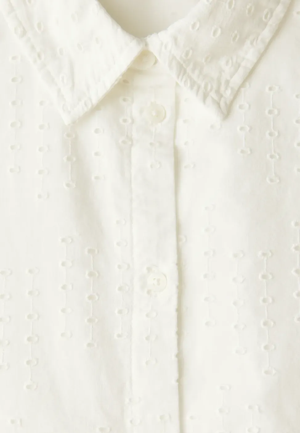 Kleid mit Lochstickerei