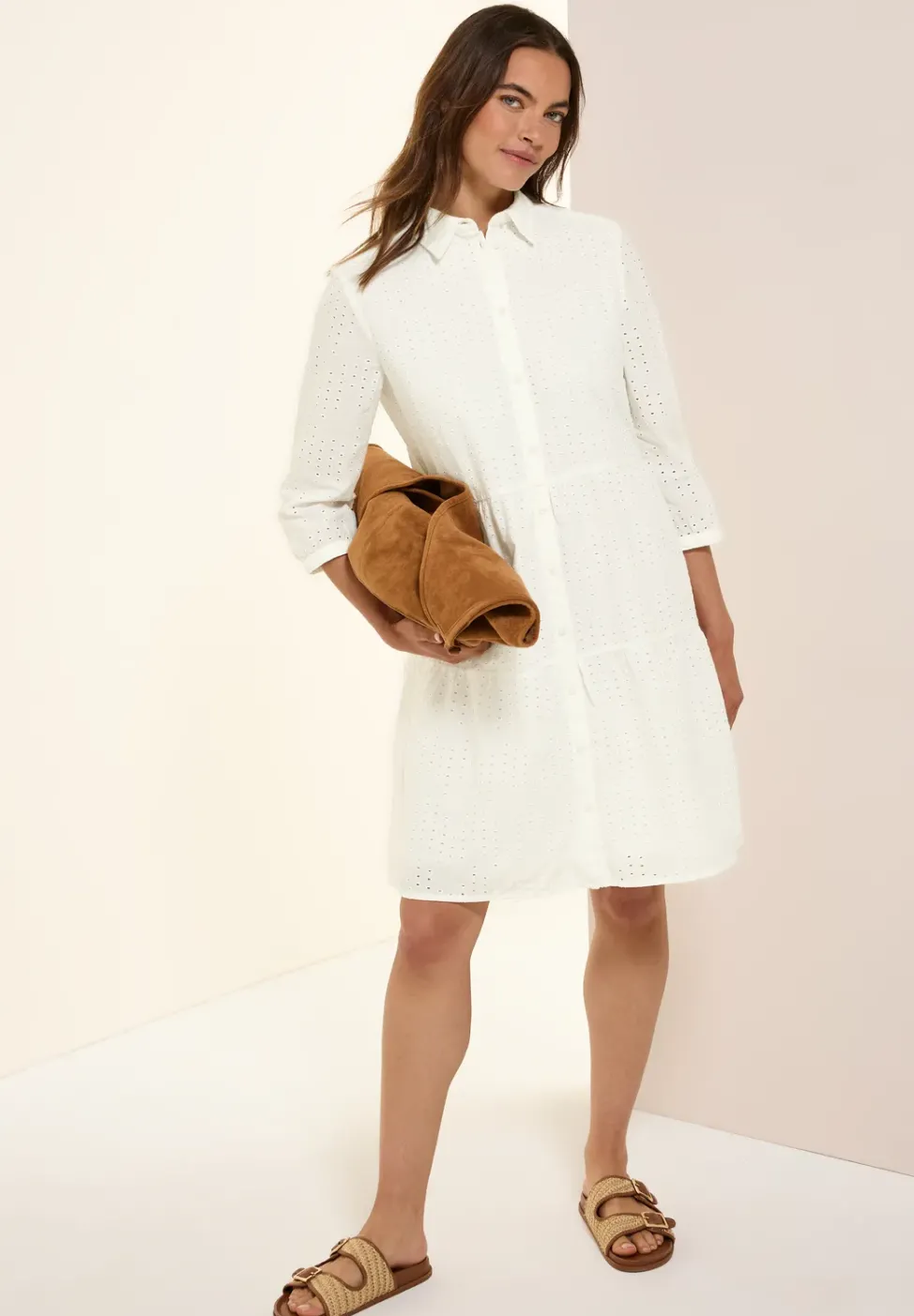 Kleid mit Lochstickerei