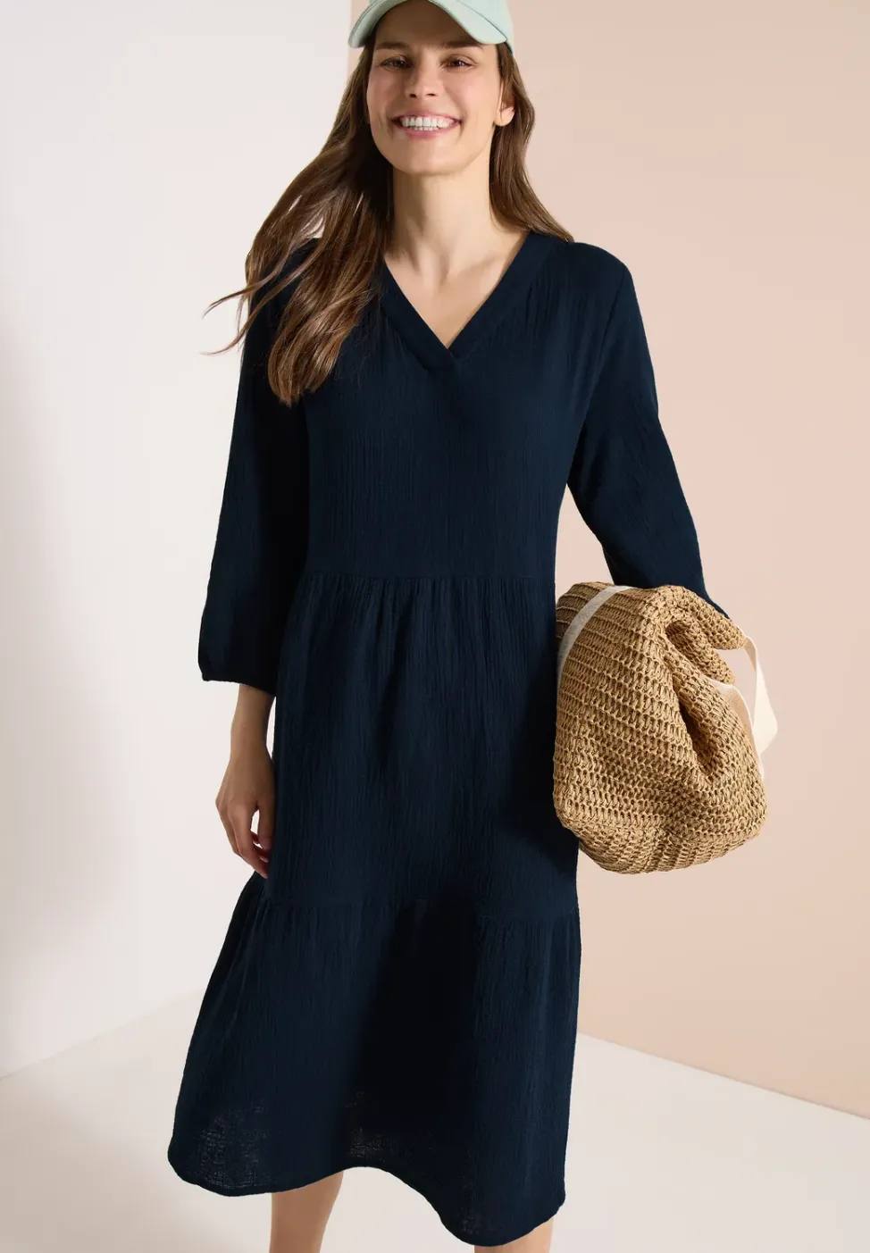 Knielanges Kleid in Musselinqualität