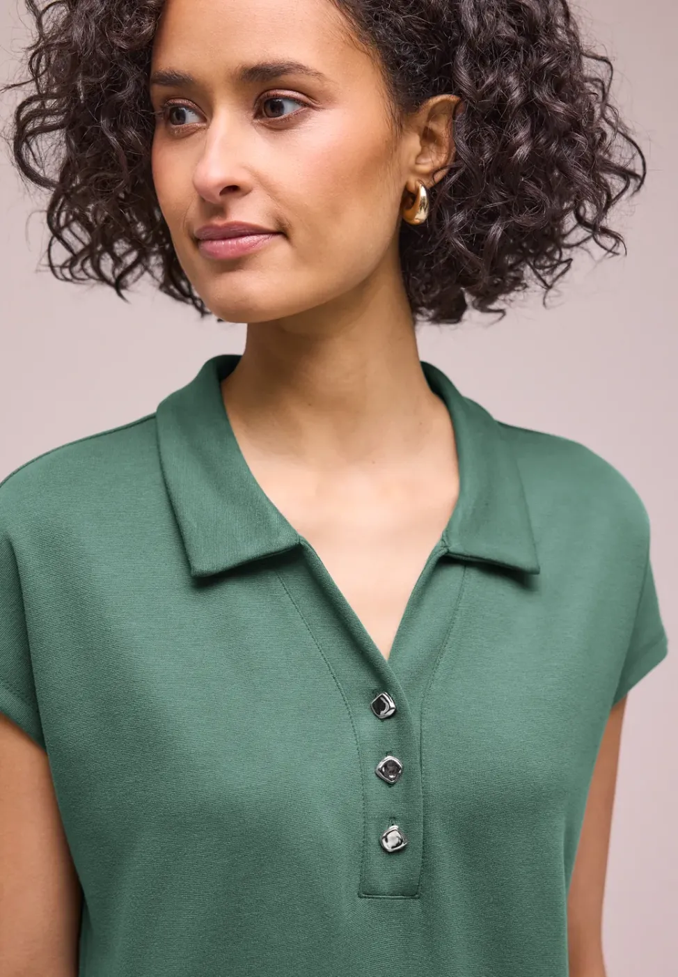 Knielanges Kleid in Unifarbe