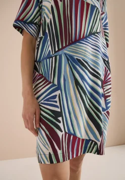 Knielanges Kleid mit grafischem Muster