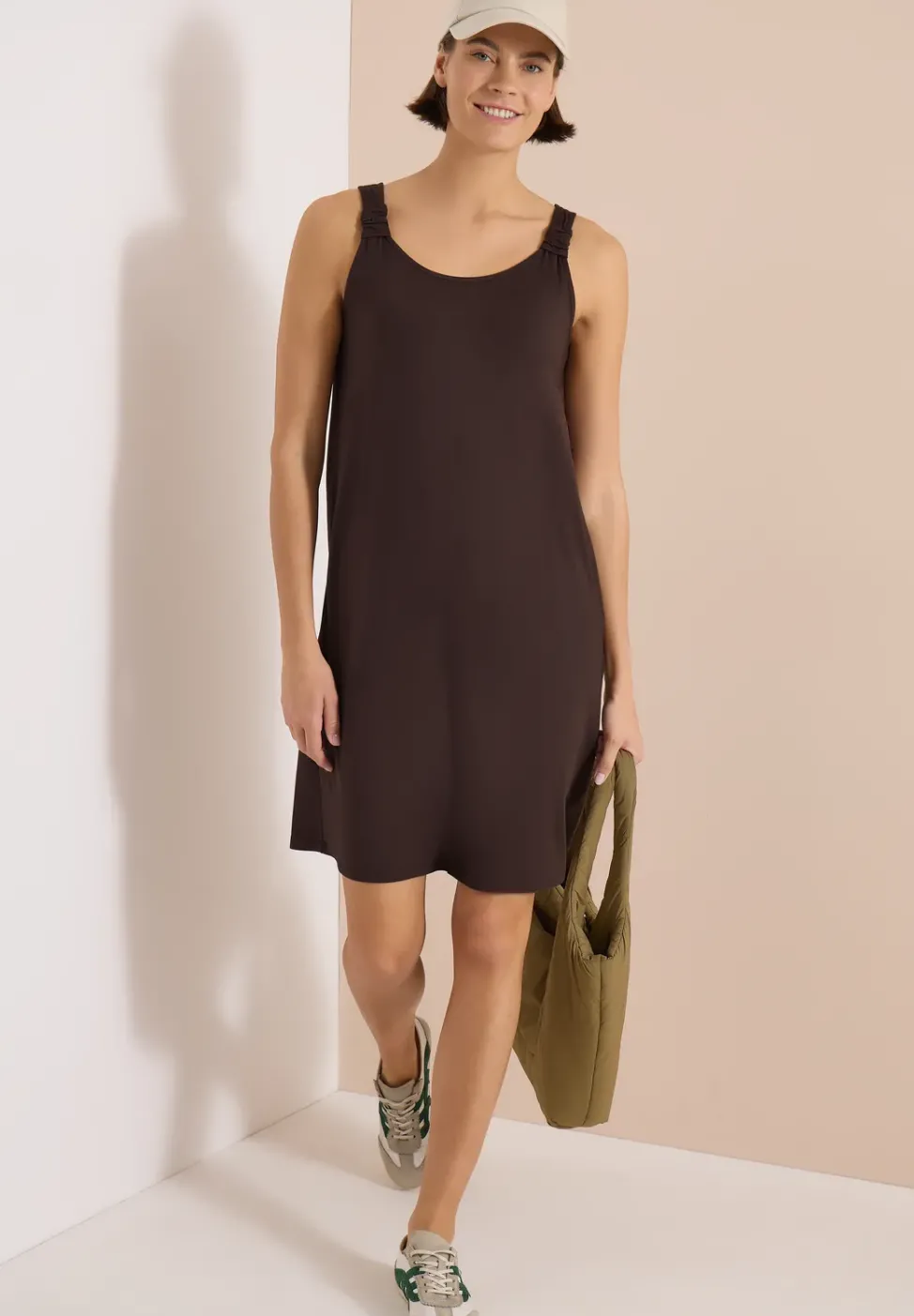 Knielanges Kleid mit Knotendetail