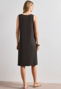 Knielanges Kleid mit Schnallendetail
