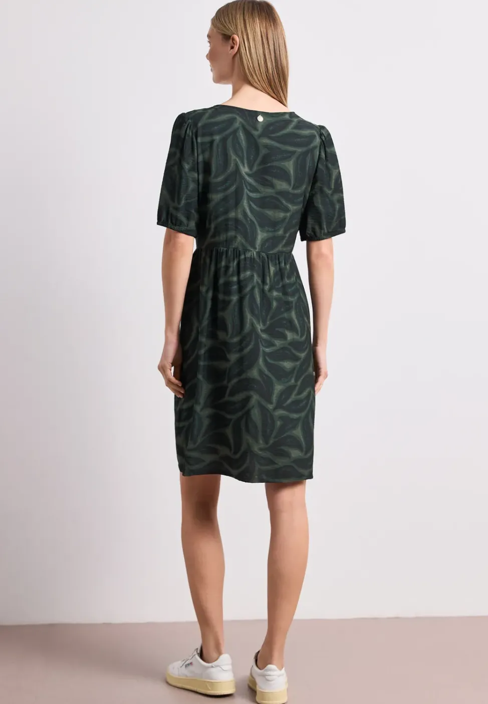 Knielanges Kleid mit Split Neck und Print