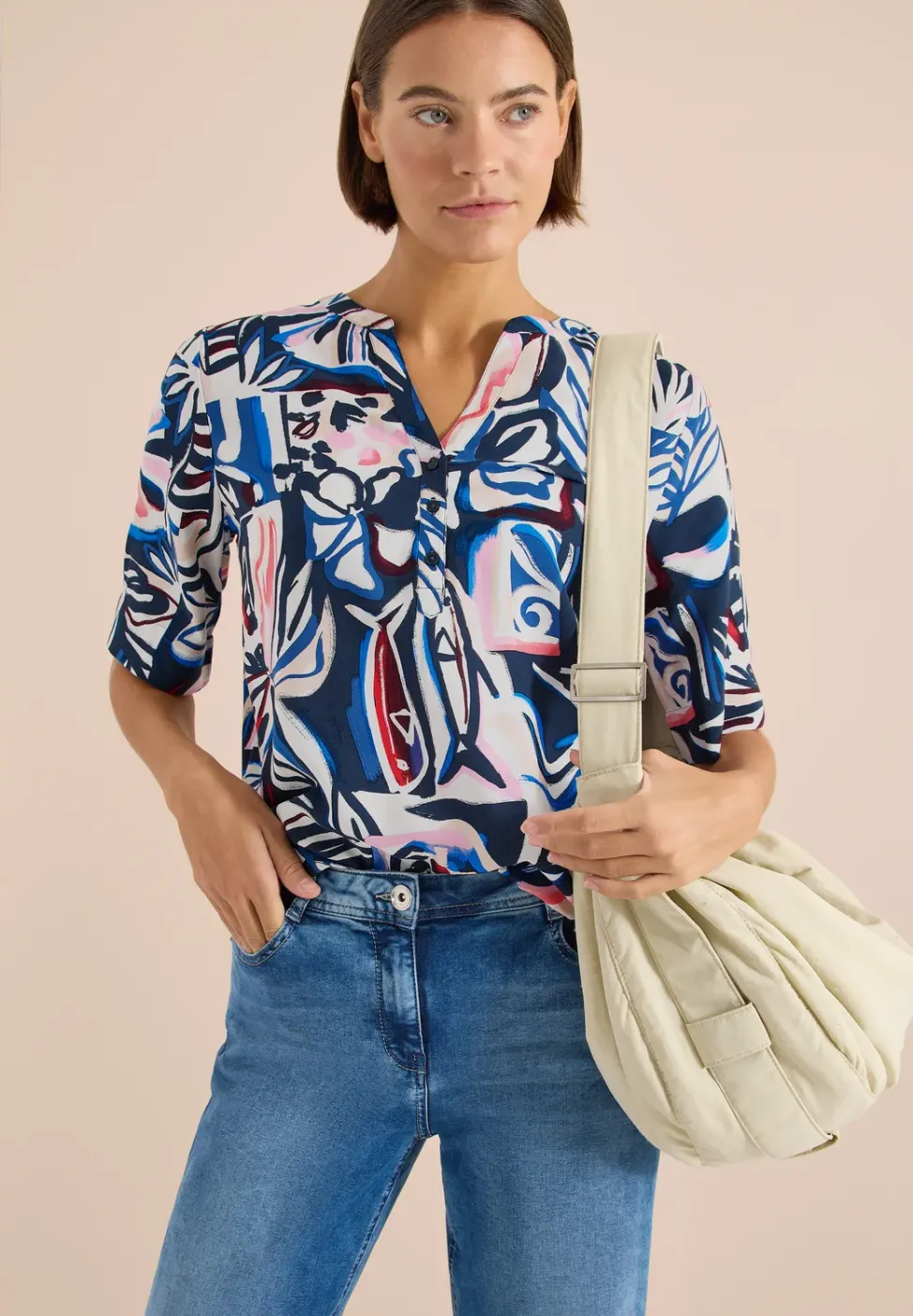 Kurzarm Bluse mit Multicolor Print