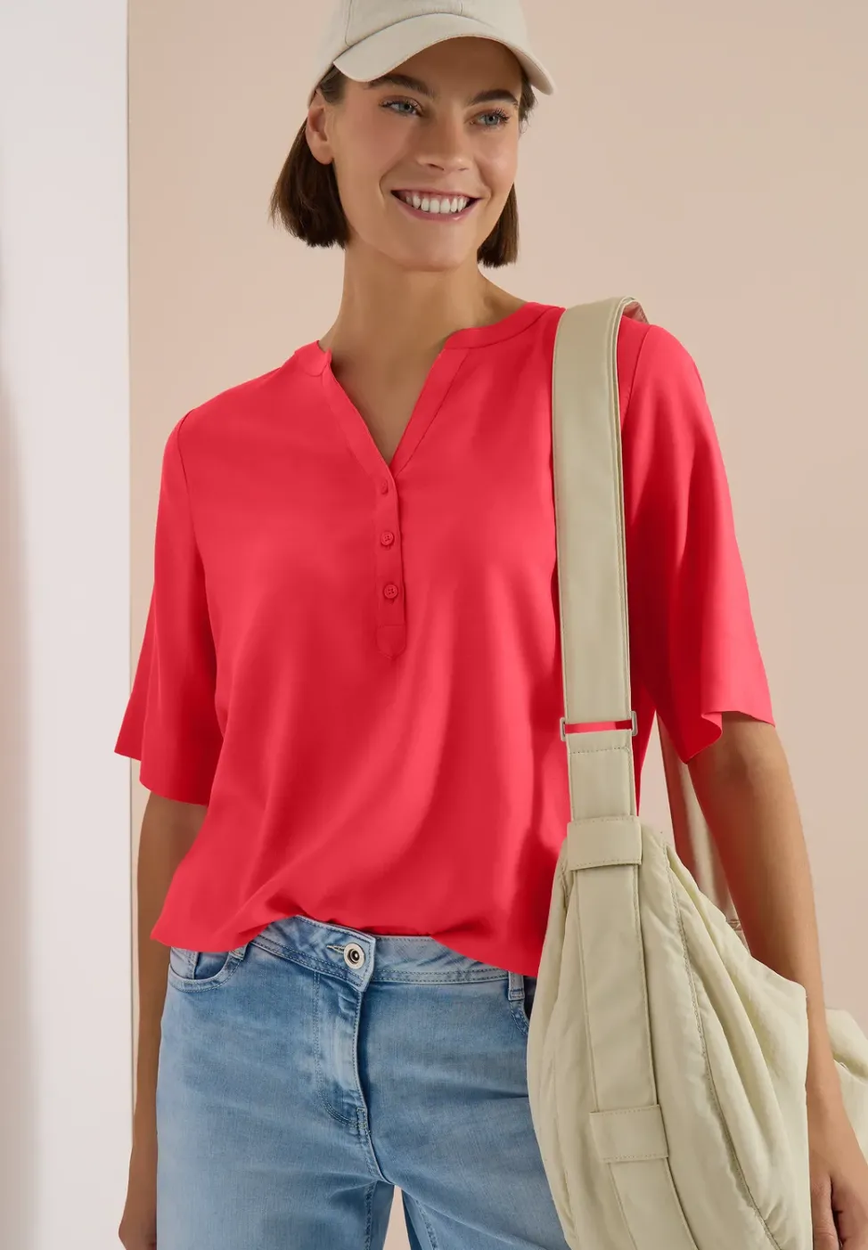 Kurzarm Bluse mit Split Neck