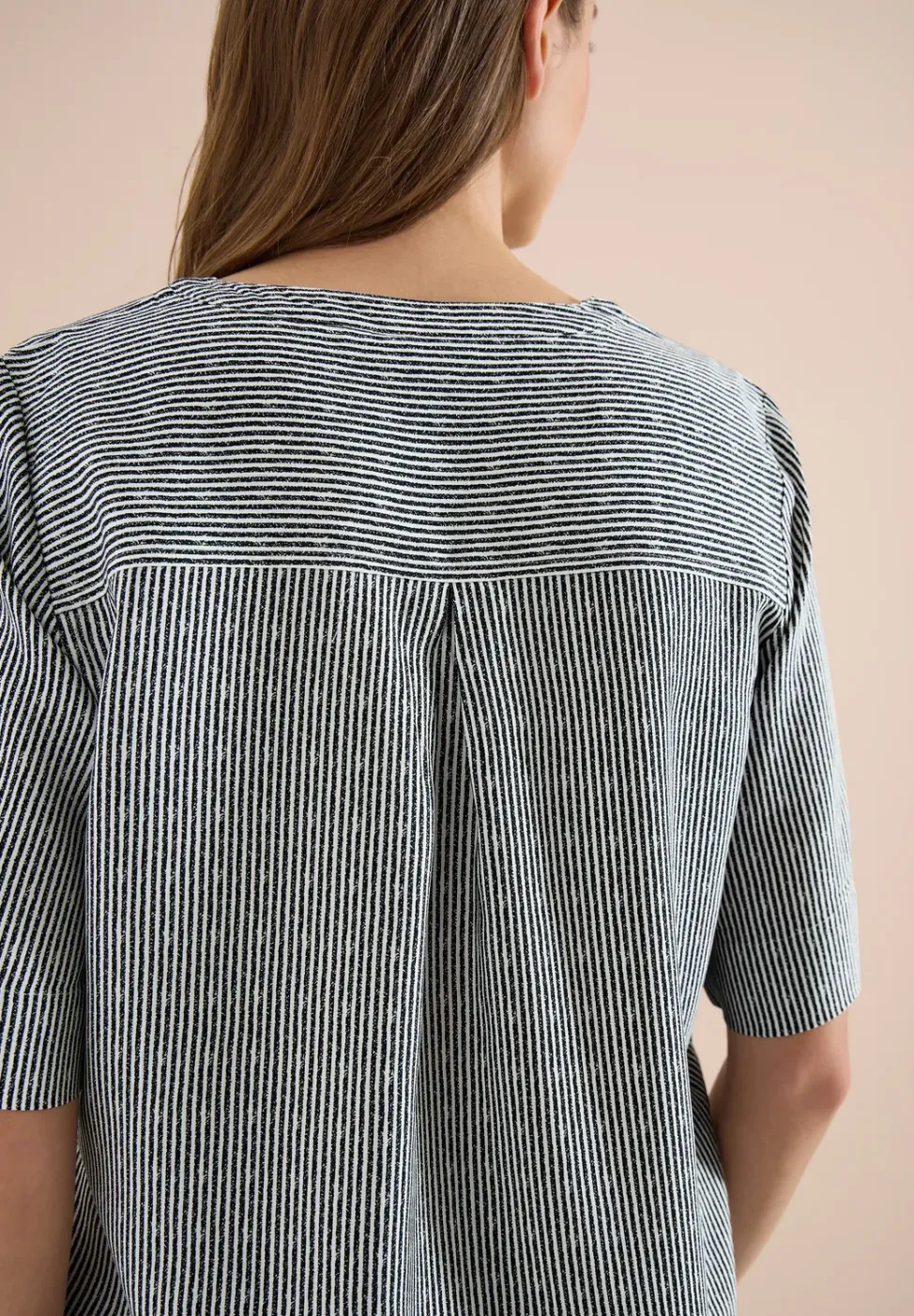 Kurzarm Bluse mit Split Neck und Streifen