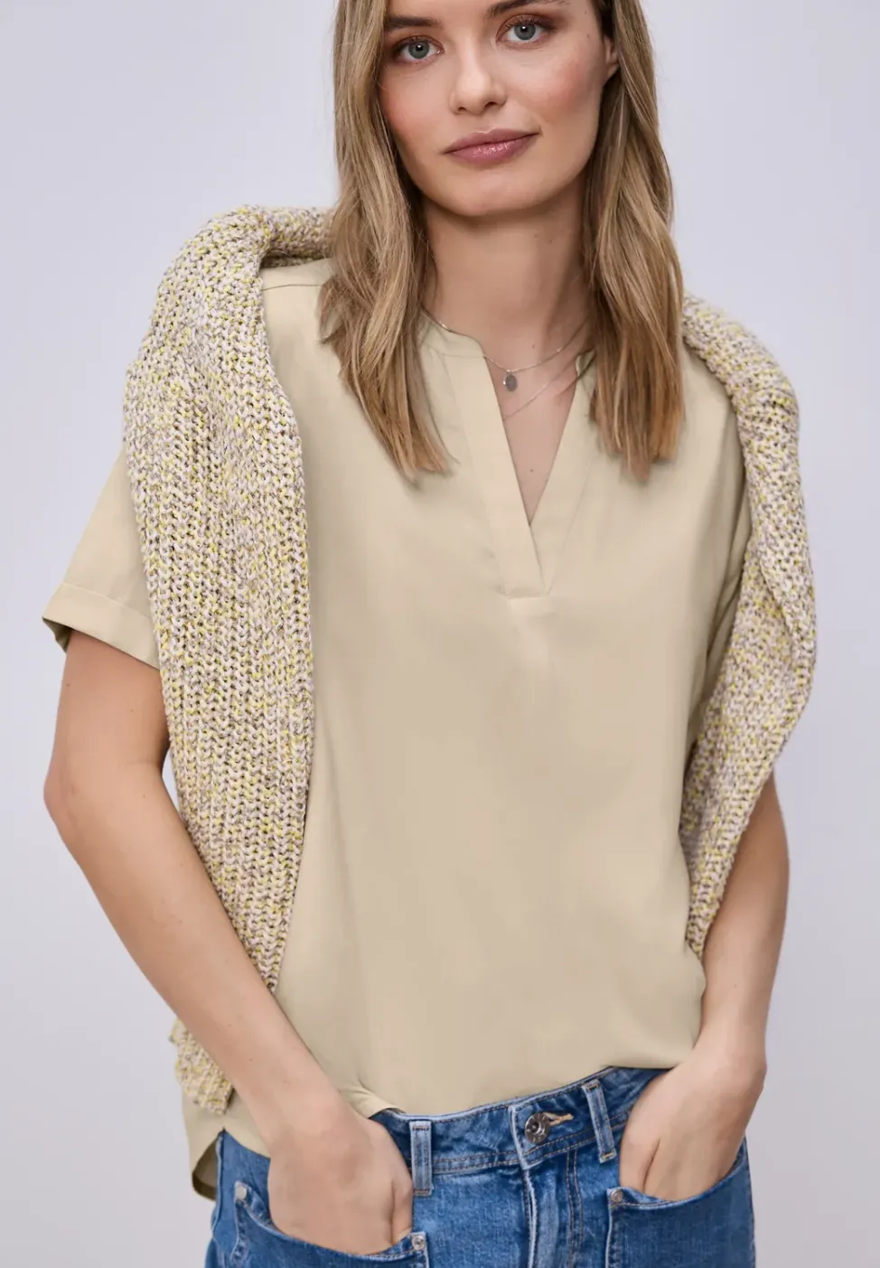 Kurzarm Bluse mit Turn-Up
