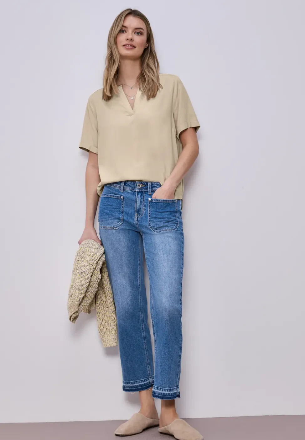 Kurzarm Bluse mit Turn-Up