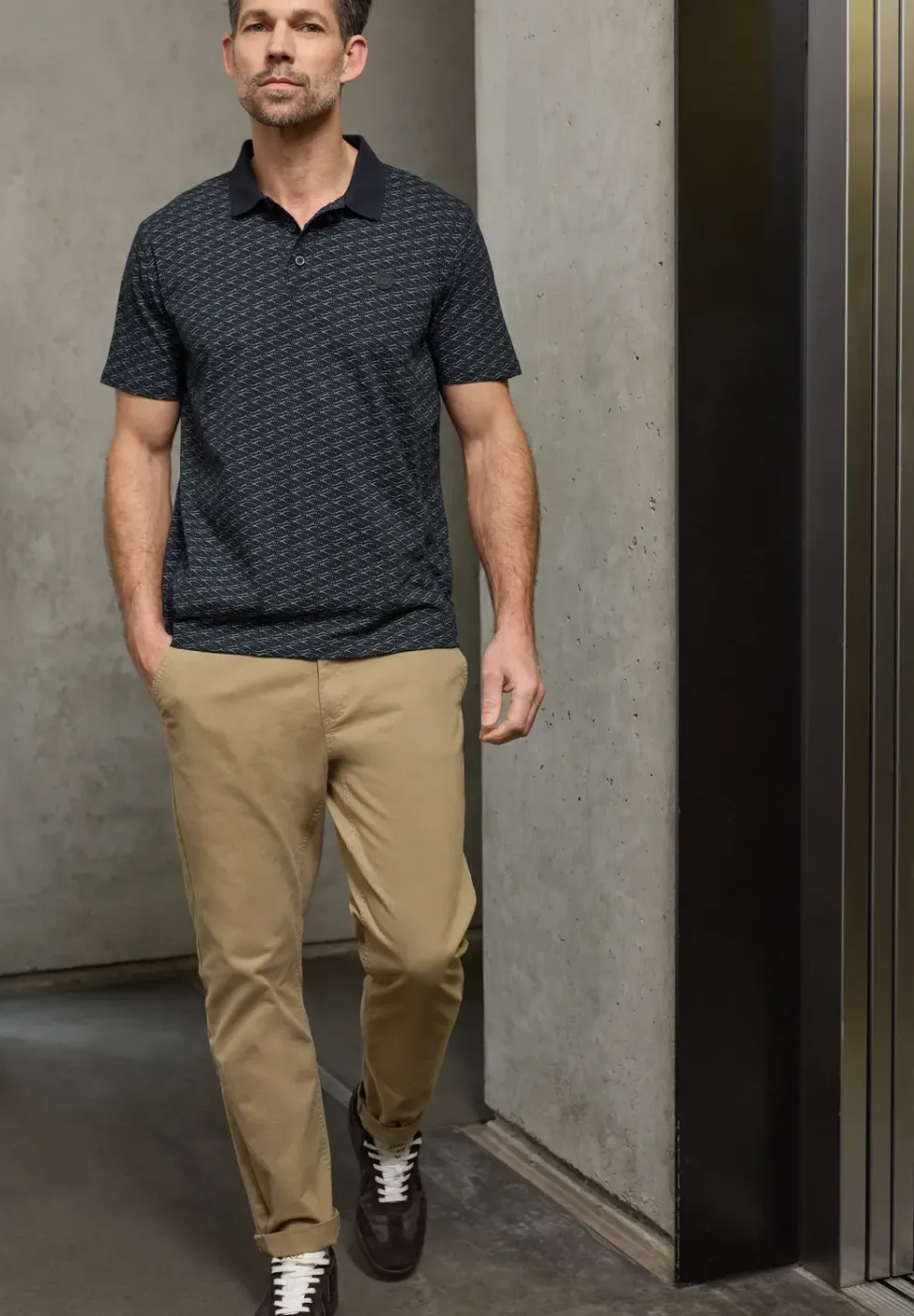 Kurzarm Poloshirt mit Minimal Print