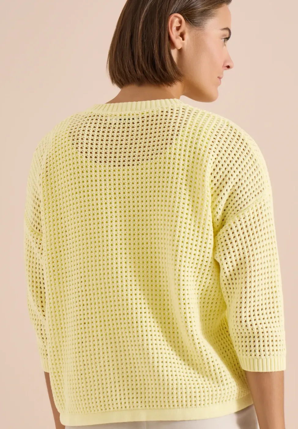 Kurzarm Pullover im Crochet-Look