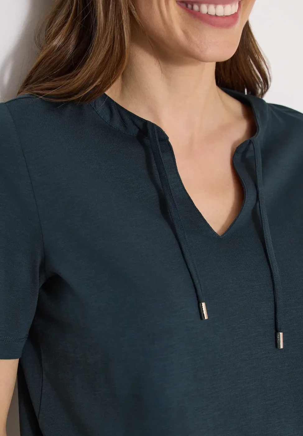 Kurzarm Shirt mit Split Neck